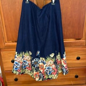 Kim Rodgers A line skirt.